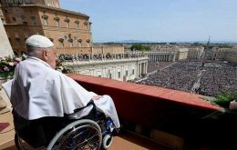 On Easter Sunday, Francis appeared in a wheelchair at St. Peter’s Square to deliver the traditional “Urbi et Orbi” Easter blessing with help from an assistant (Photo Vatican Media)