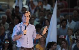 51% of the electorate would vote for the opposition candidate Lacalle Pou and 43% would vote for the ruling party candidate, Daniel Martínez.