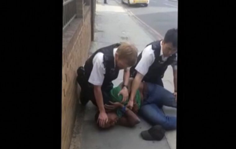 The Metropolitan Police referred the incident for investigation by the independent police watchdog for England and Wales.